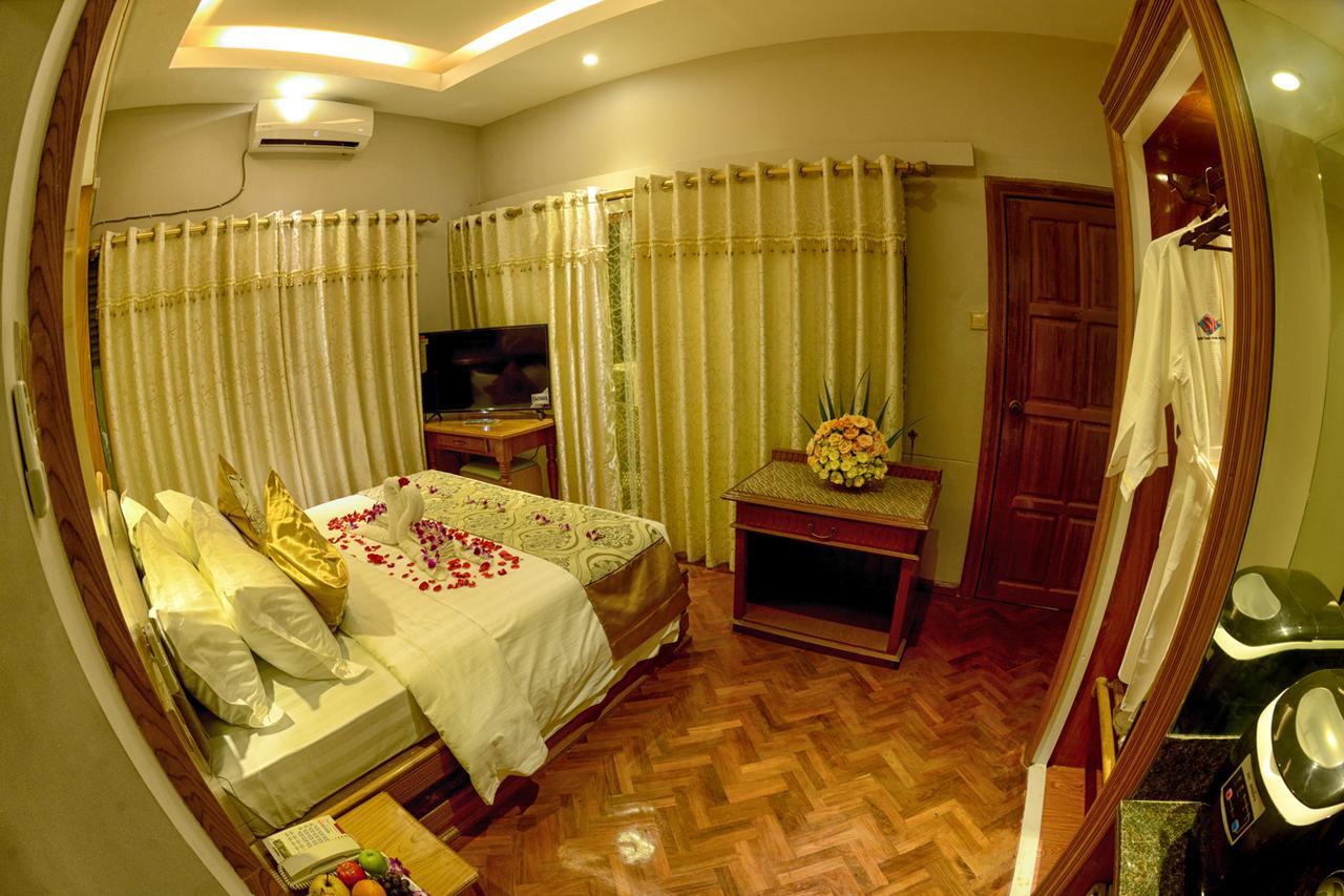 Shwe Taung Tan Hotel - Lake View Monywa Exterior foto